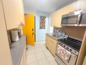 Surfers Sanctuary at Waikiki Beach condo