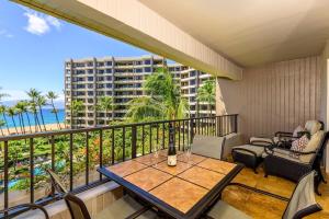 OceanFront Tropical Getaway w Ocean Views - Kaanapali Alii 456