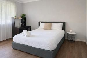 Cozy Double Room - Central Spot Convenient Berala - Shared Bathroom