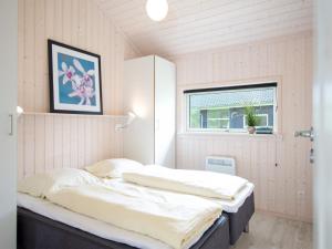 Scandinavian holiday home by beach