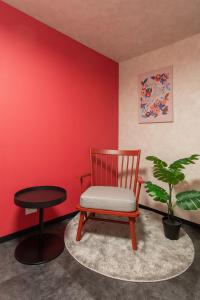 New! Near Umeda! Maison le noir 黒崎 中崎町のアート街-天満のグルメ街に隣接 中崎町駅徒歩2分 3階建て一棟貸切 最大8名