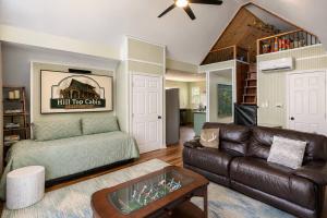 Family A-Frame, HotTub, FirePit, ClimbingWall, EVCharger, & More