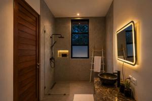 Villa Amor - 4BR Coastal Luxury in Pecatu