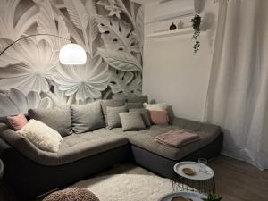 Republic5 Garden Apartment