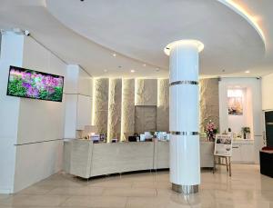 Baron Beach Hotel