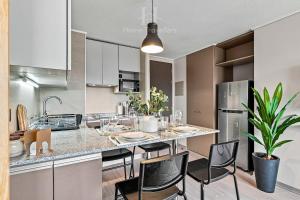 HT Ñuñoa Cozy Apartment with Parking for 3 people