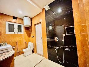 Avenaa 4BHK Rosewood House,Srinagar