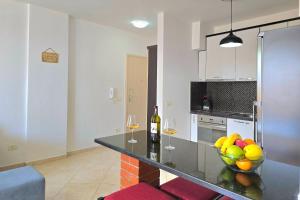 Sea View Holiday Apartment 073 - Happy Rentals