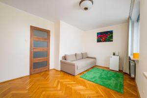 Warsaw Royal Route Apartment by BookingHost