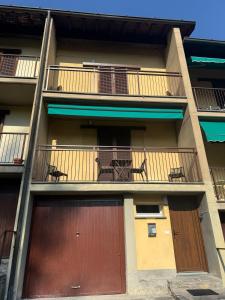 Comfortable apartment just a short walk from the lake!