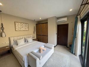 Villa Tirta - Pool, relaxation and beach within walking distance