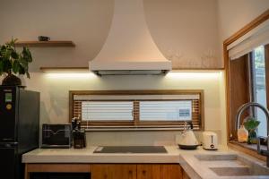 SEN House Hoi An - 2 Bedrooms with Pool, Kitchen and Rooftop