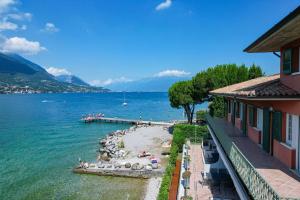 Villa Giovanna with swimming pool & private jetty