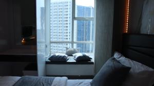 Cozy Modern Studio 30 with Full Kitchen