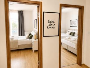 Spacious Anděl Apartment with 2 Bathrooms near Metro