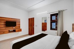 Collection O Toll Plaza Kherki Daula Manesar Formerly Hotel Sky