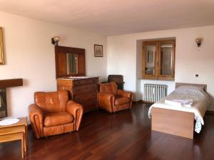 Casa Clerico - ancient farmhouse upon winecellar