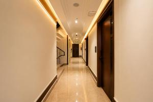Hotel The Queens Head, City Centre - 1 Minute from New Delhi Railway Station & 5 Minute from Connaught Place