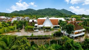 Bukit Daun Hotel & Resort