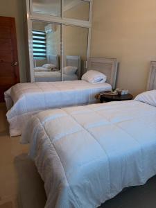 Modern Apartment 2bed Terrace Parking