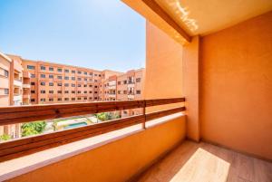 3-Bedroom Apartment in Gueliz with Pool, Parking