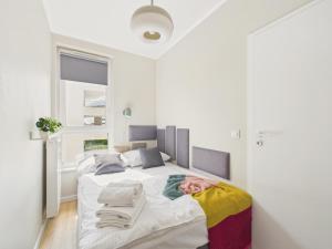 Jutrzenki 180 Warsaw Modern Apartment by Solarento