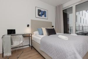 Comfortable Apartment with Parking and Access to Fitness Gym and Sauna by Noclegi Renteres