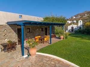 Villa Scorpio,Luxury Seafront Villa with Infinity Pool
