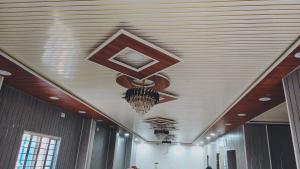 Hotel crown