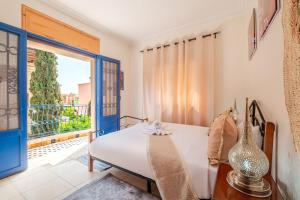 Riad Luxe avec Piscine Privée , Bien Situé et Confort Absolu