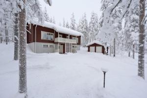 Northern Delight Saivu & Ulda, next to Reindeer Farm, including Lappish Hut and Skiroom
