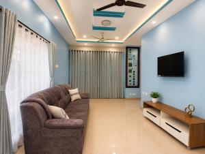 KBs Stay - The Orchid 2BHK Duplex