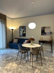 The Y apartments - Como - Luce