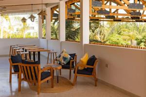 Tropical Balcony Oasis - Soul Paje Lagoon Retreat