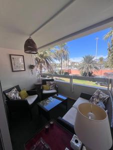 Lovely 2 bedroom apartment near the beach