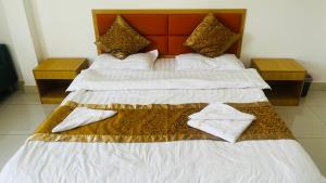 YingShang RuJia Hotel