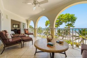 Modern Beachfront Condo with Pool - Sapphire 209