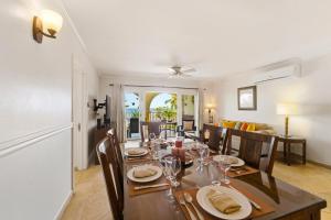 Modern Beachfront Condo with Pool - Sapphire 209
