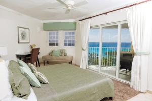 Beachfront Condo with Pool - Sapphire 511