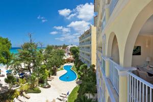 Modern Beachfront Condo with Pool - Sapphire 311