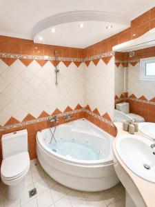 2-bedroom, 6 Guests, City center