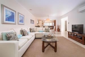 By Beach Townhouse with Plunge Pool - Palisades 6A