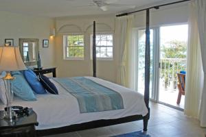 Beachfront Condo with Pool - Sapphire 201 2 bed