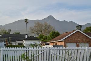 3-Bedroom House Heatherlands