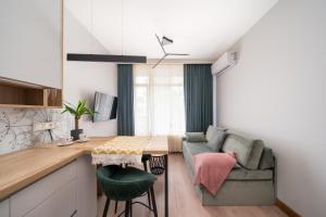 Modern 40m2 Flat near Beach with Private Parking