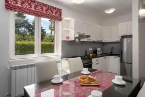 Apartment with A - C in Porec-Istrien 58164