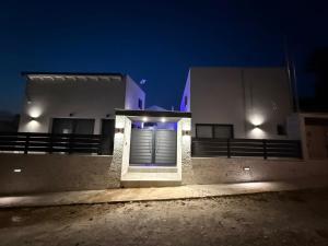 The Five Doors Apartments - Free 24hr Transportation to Airport