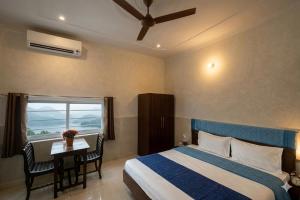 Hotel Govind Palace - Stay By The Ganga At Triveni Ghat 3-star Hotel I Sturida Colony, Rishikesh