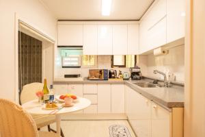 Gwangalli Beach, sleeps8, Busan,family trip, 20 minutes to Nampo, 20 minutes to Jeonpo