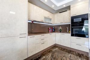 Beautiful 2 bedroom bungalow, Las Flores Costa Adeje